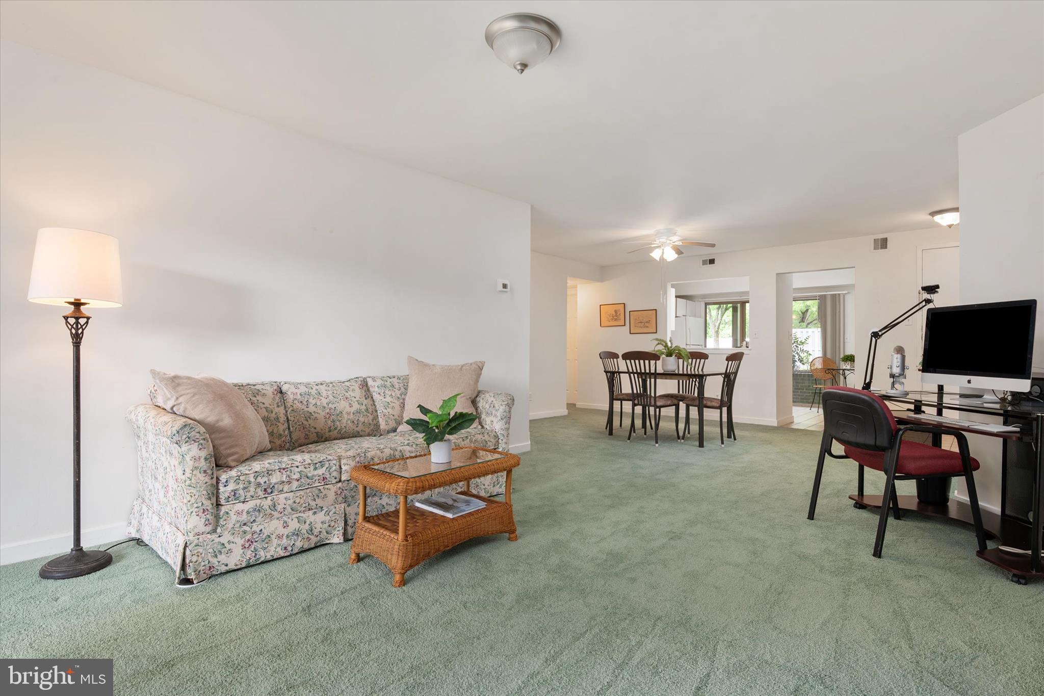CHESAPEAKE HARBOUR - Residential