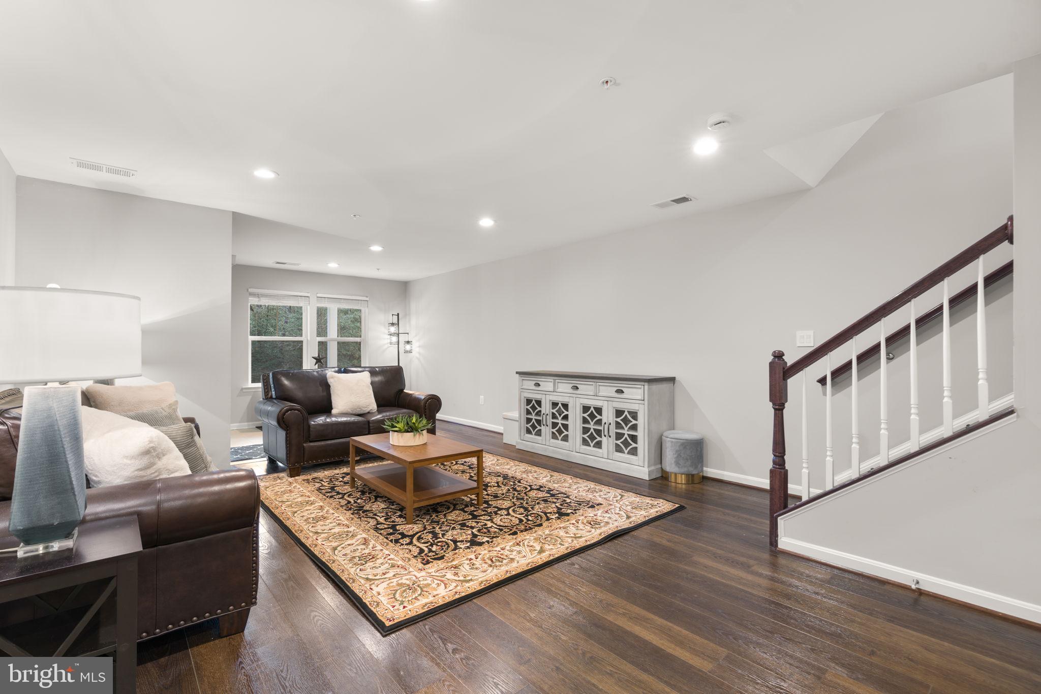 TANYARD COVE - Residential