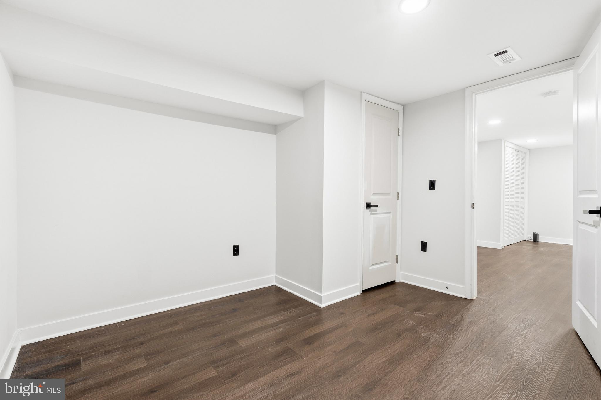 CLINTON GROVE - Residential
