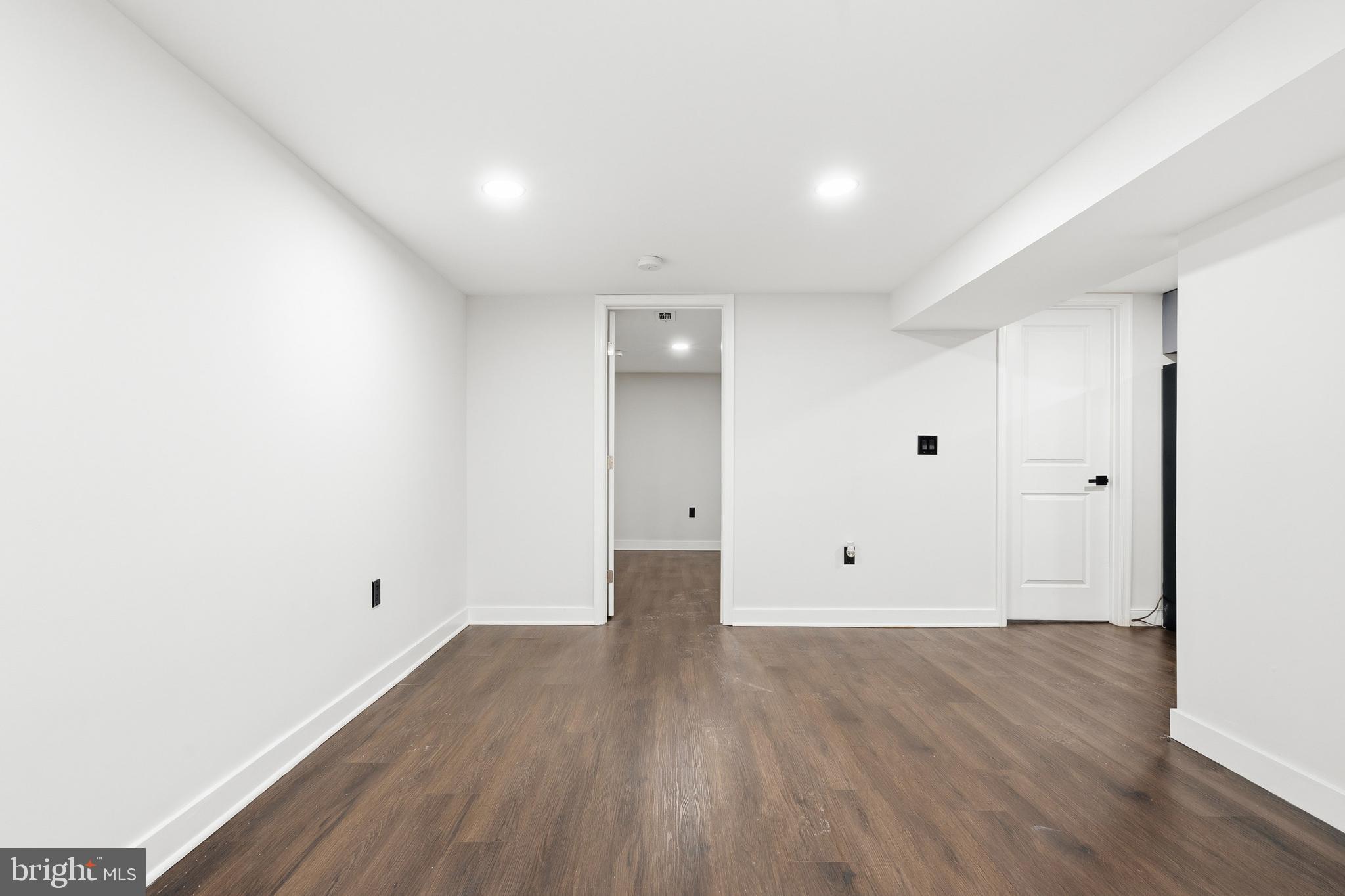 CLINTON GROVE - Residential