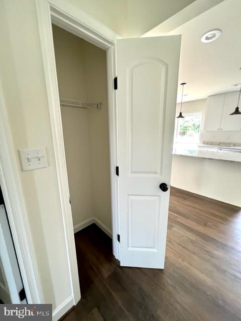 SHORELAND - Residential