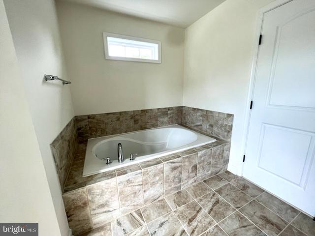 SHORELAND - Residential