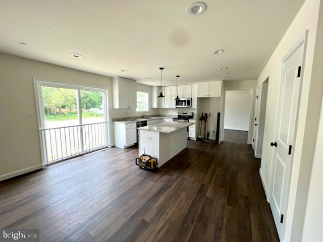 SHORELAND - Residential