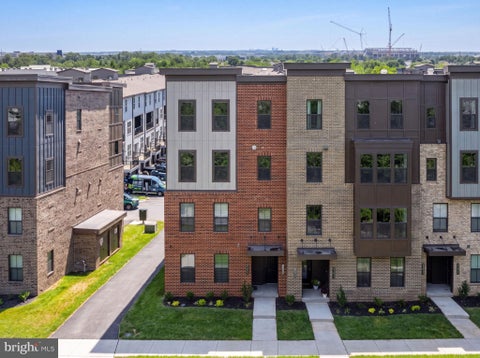 Photo of 21805 Express Terrace, ASHBURN, VA 20147 (MLS # VALO2131112)