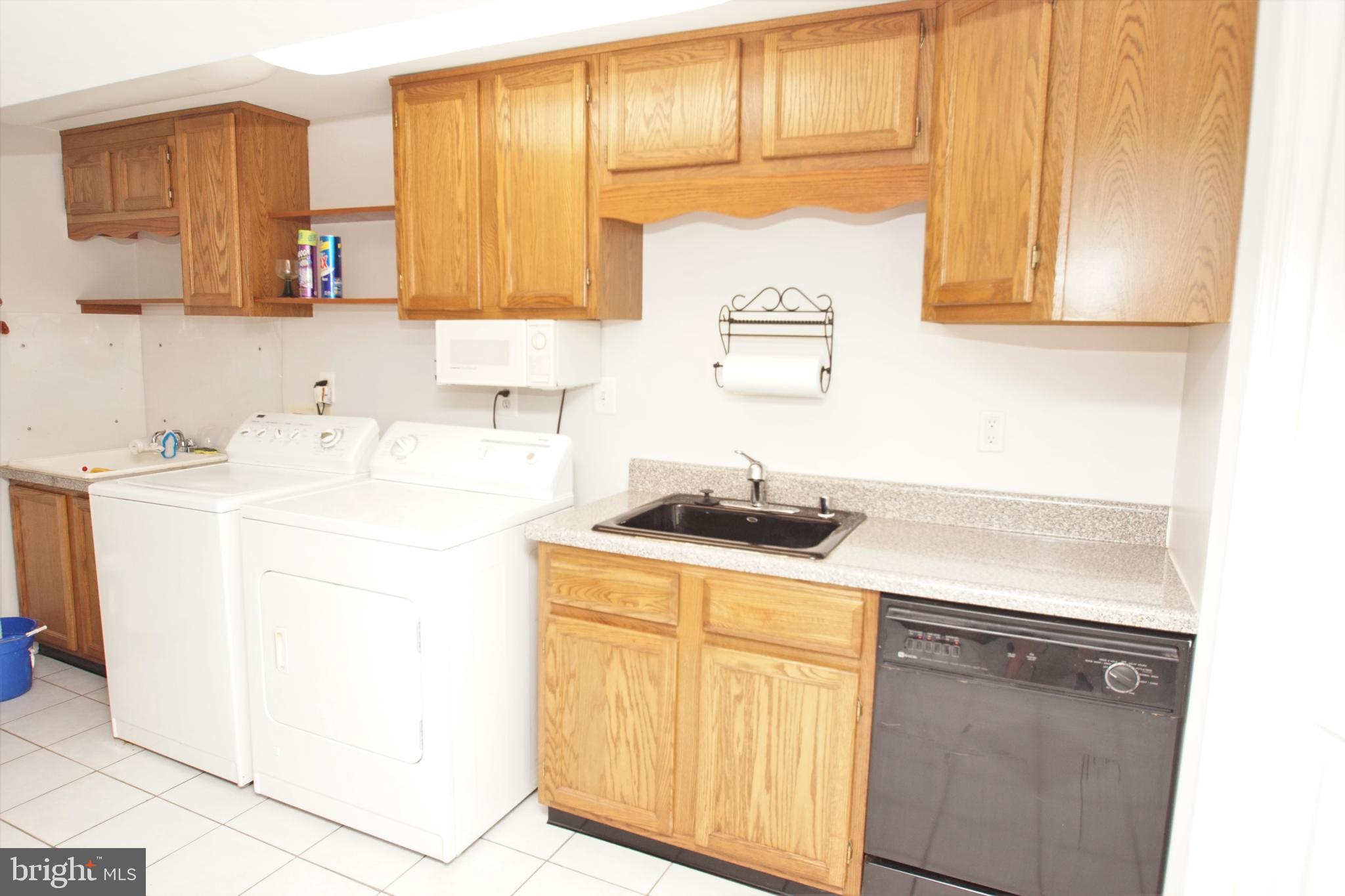 SADDLE RIDGE - Residential