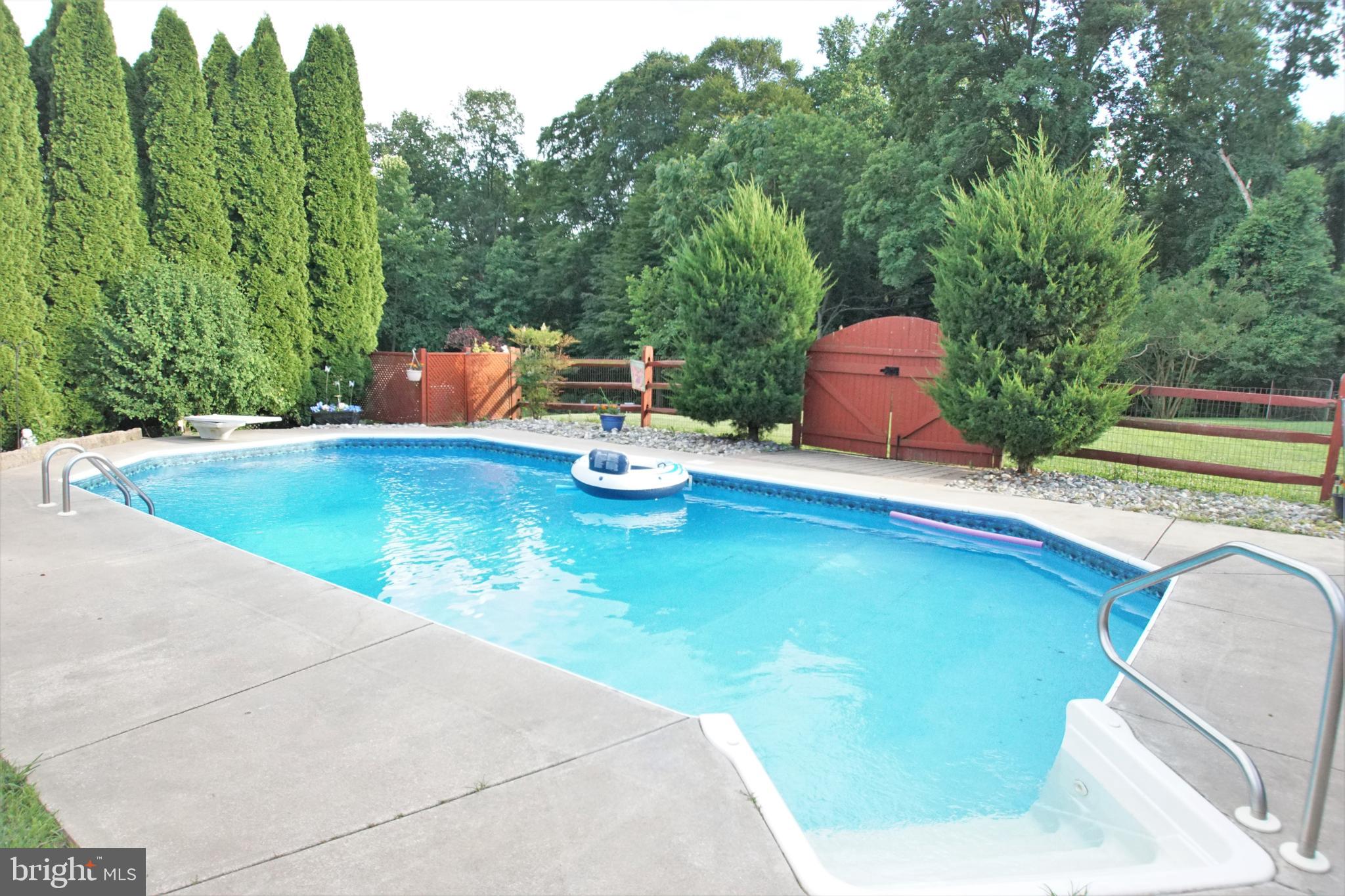 SADDLE RIDGE - Residential