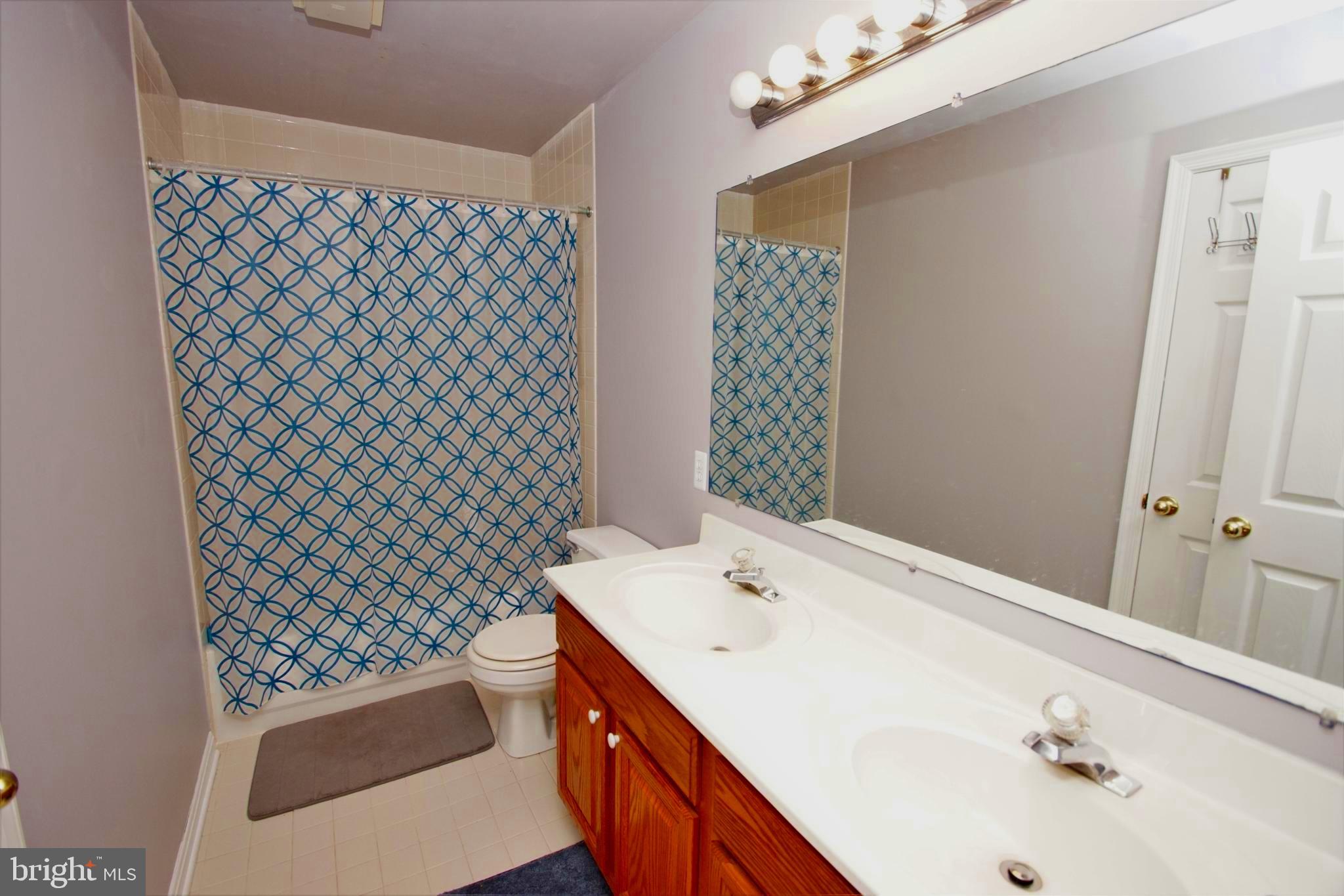 SADDLE RIDGE - Residential