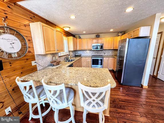 EAGLE ROCK RESORT - Residential