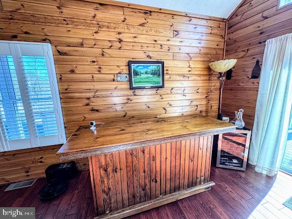 EAGLE ROCK RESORT - Residential