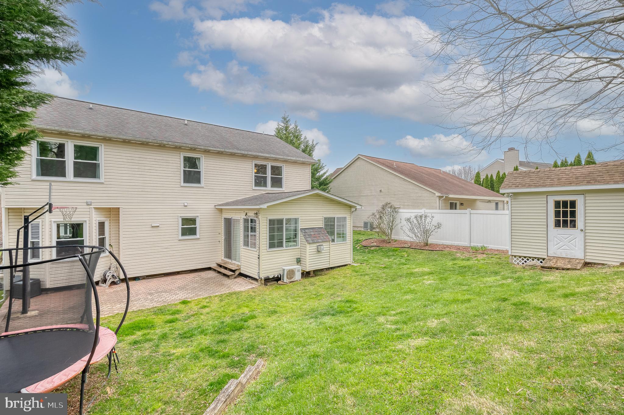 OAKHURST - Residential