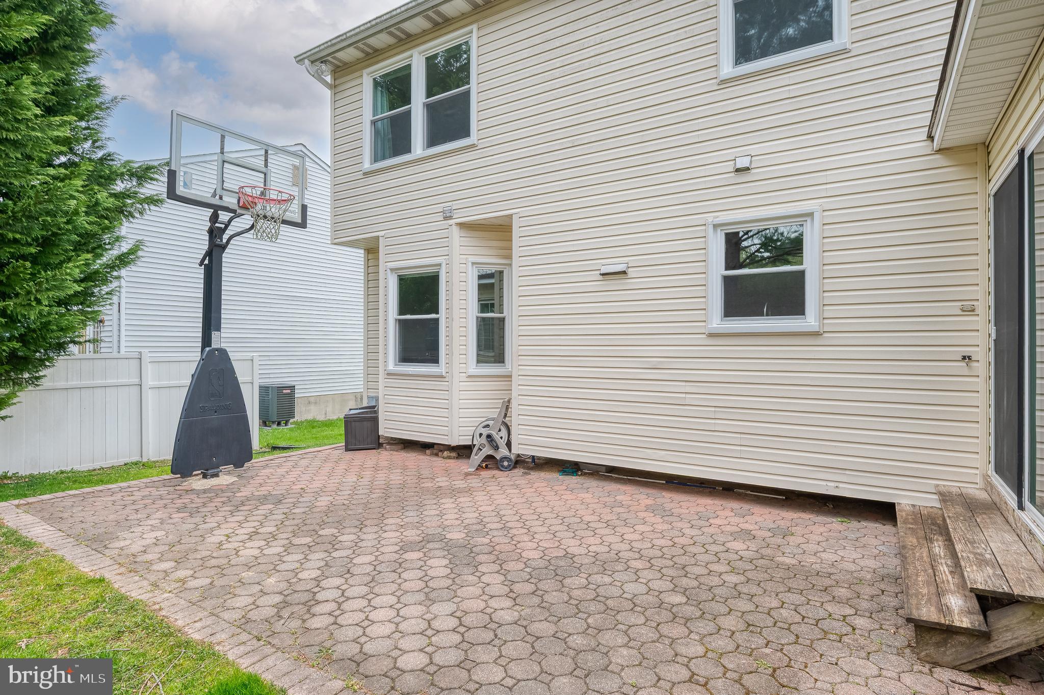 OAKHURST - Residential