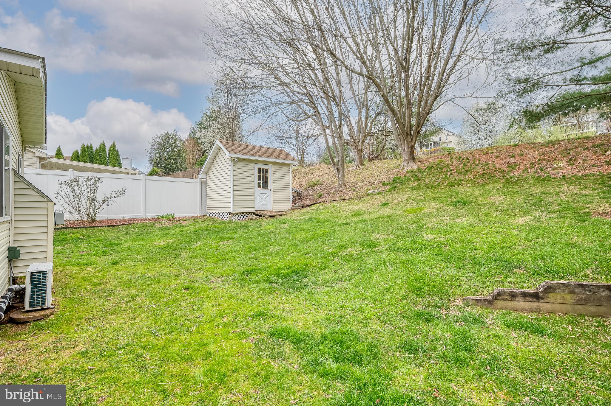 OAKHURST - Residential