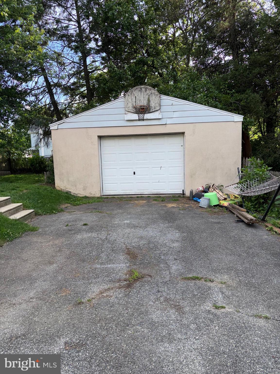 112 E COOKE AVENUE