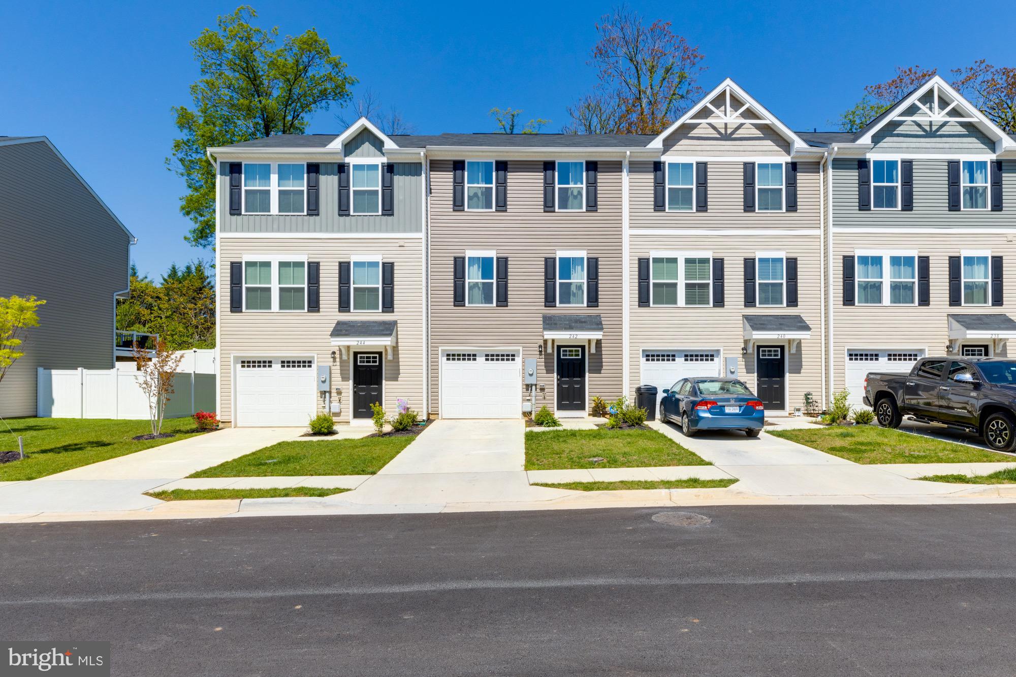 REGENTS CREST - Residential Lease