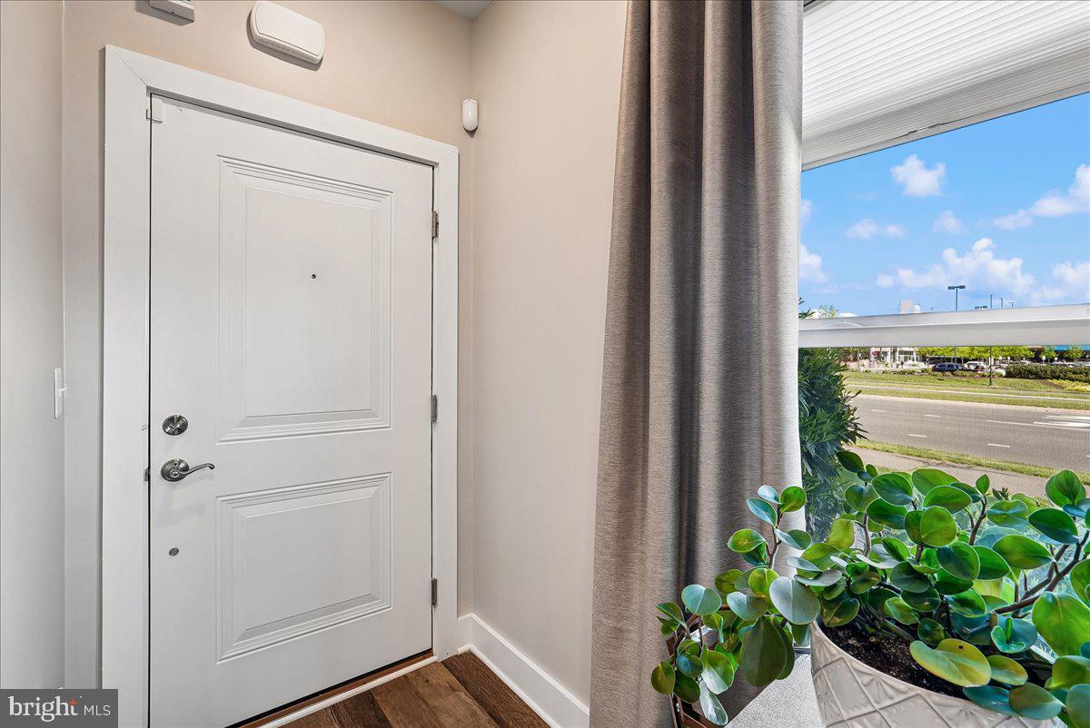 44784 TIVERTON SQUARE