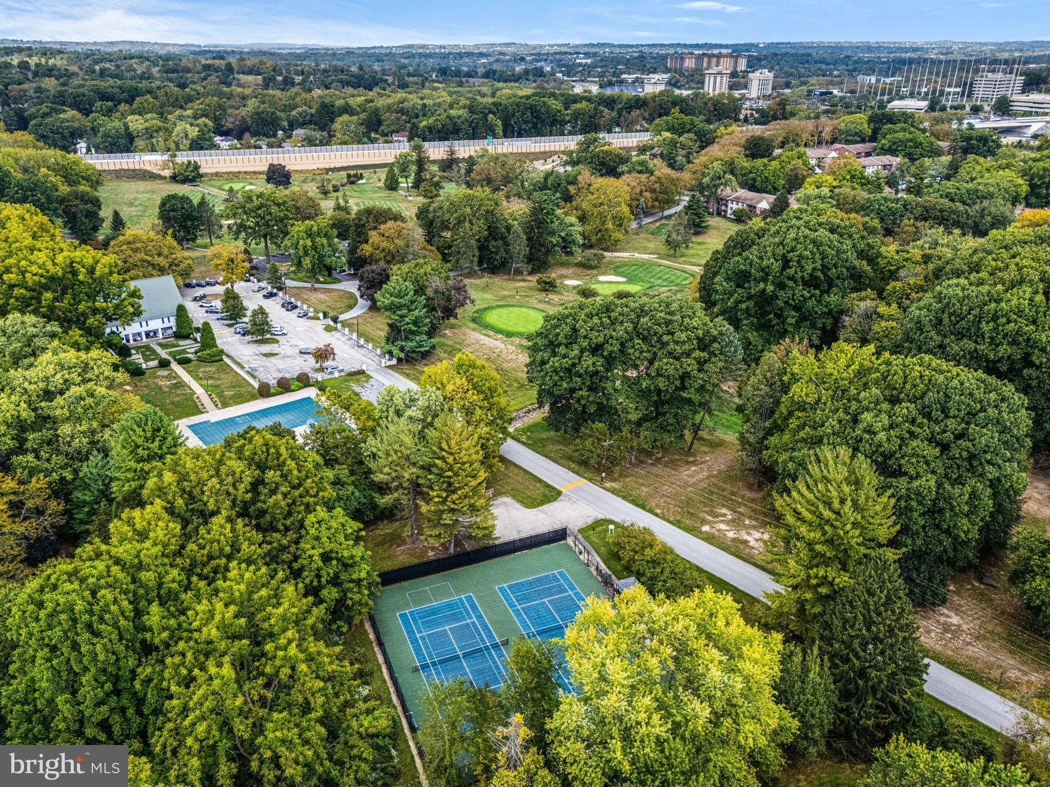 GLENHARDIE CONDOS - Residential