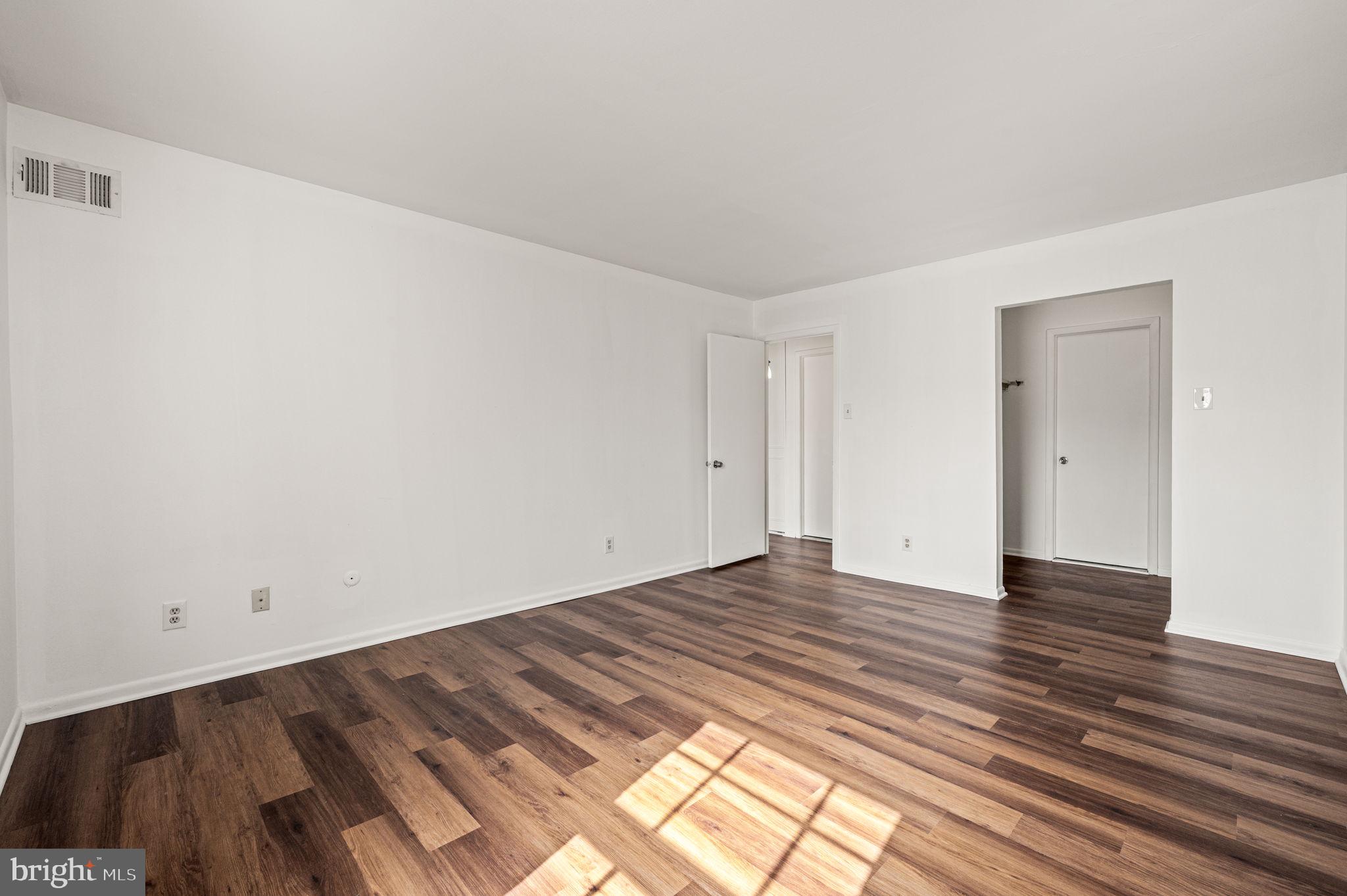 GLENHARDIE CONDOS - Residential