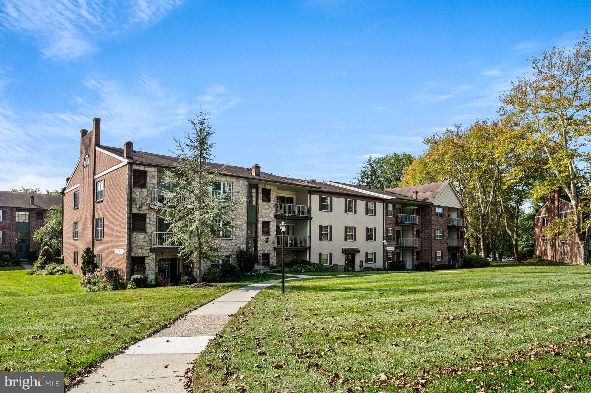 GLENHARDIE CONDOS - Residential