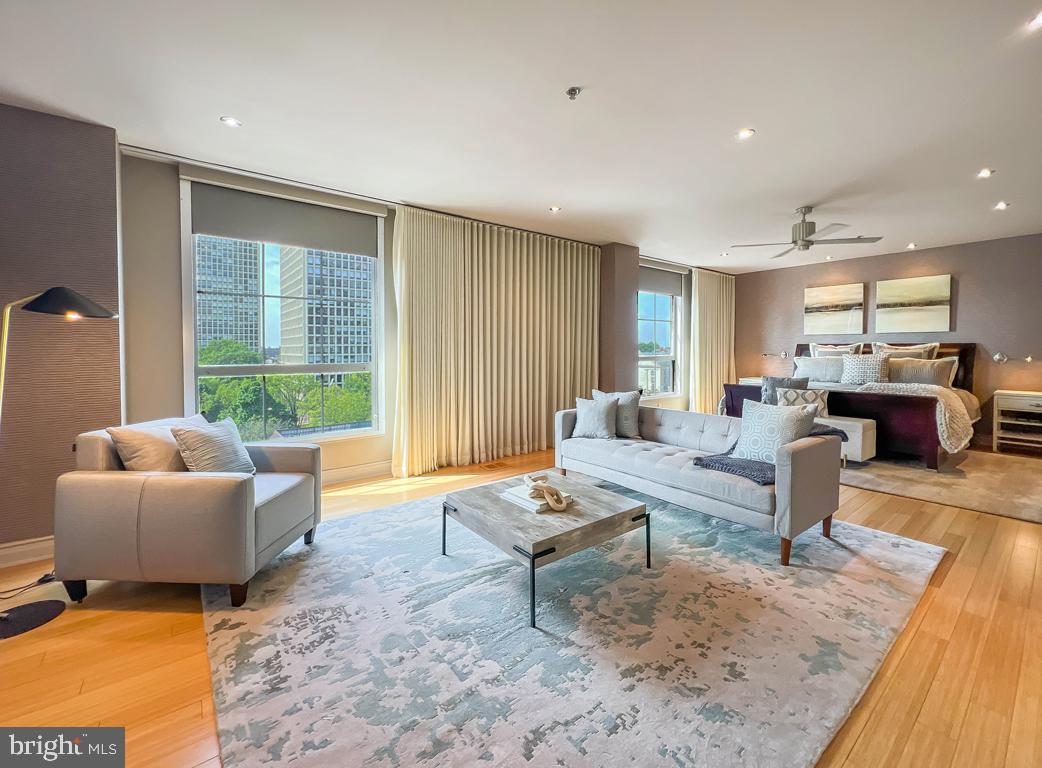 SOCIETY HILL - Residential