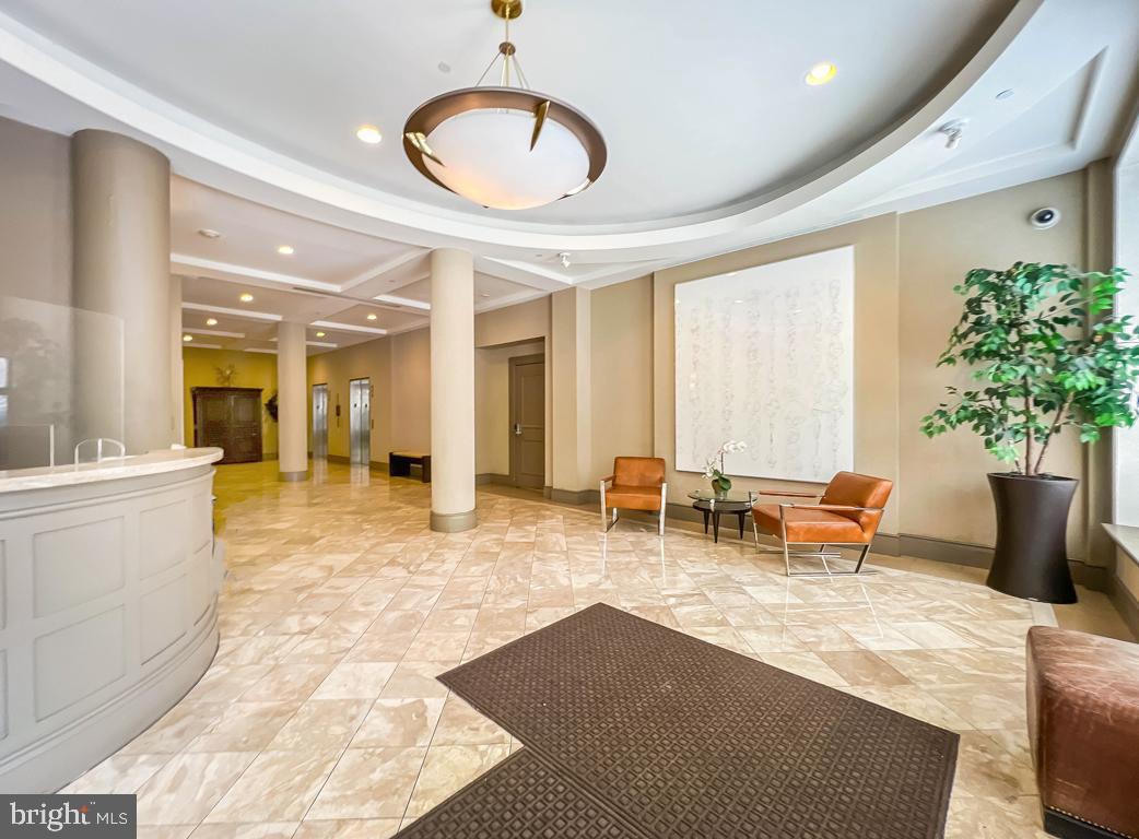 SOCIETY HILL - Residential