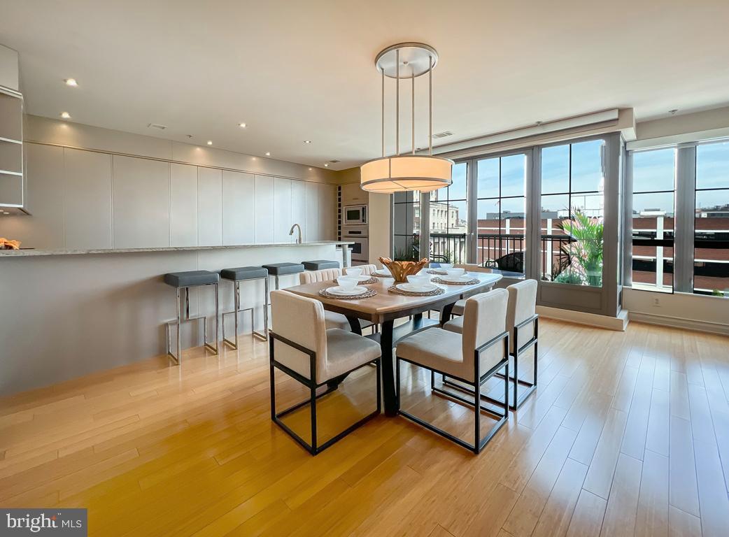 SOCIETY HILL - Residential