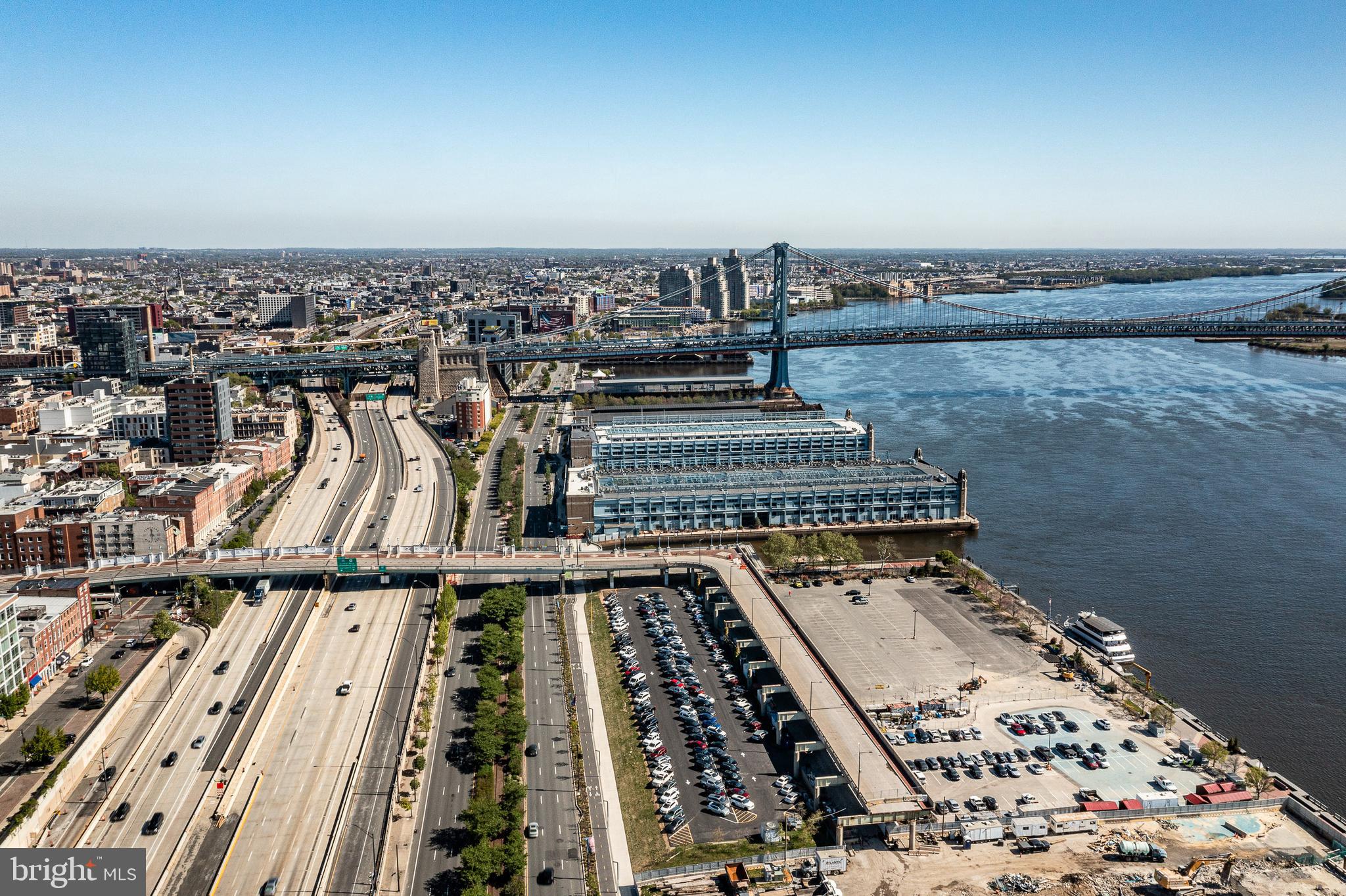 SOCIETY HILL - Residential