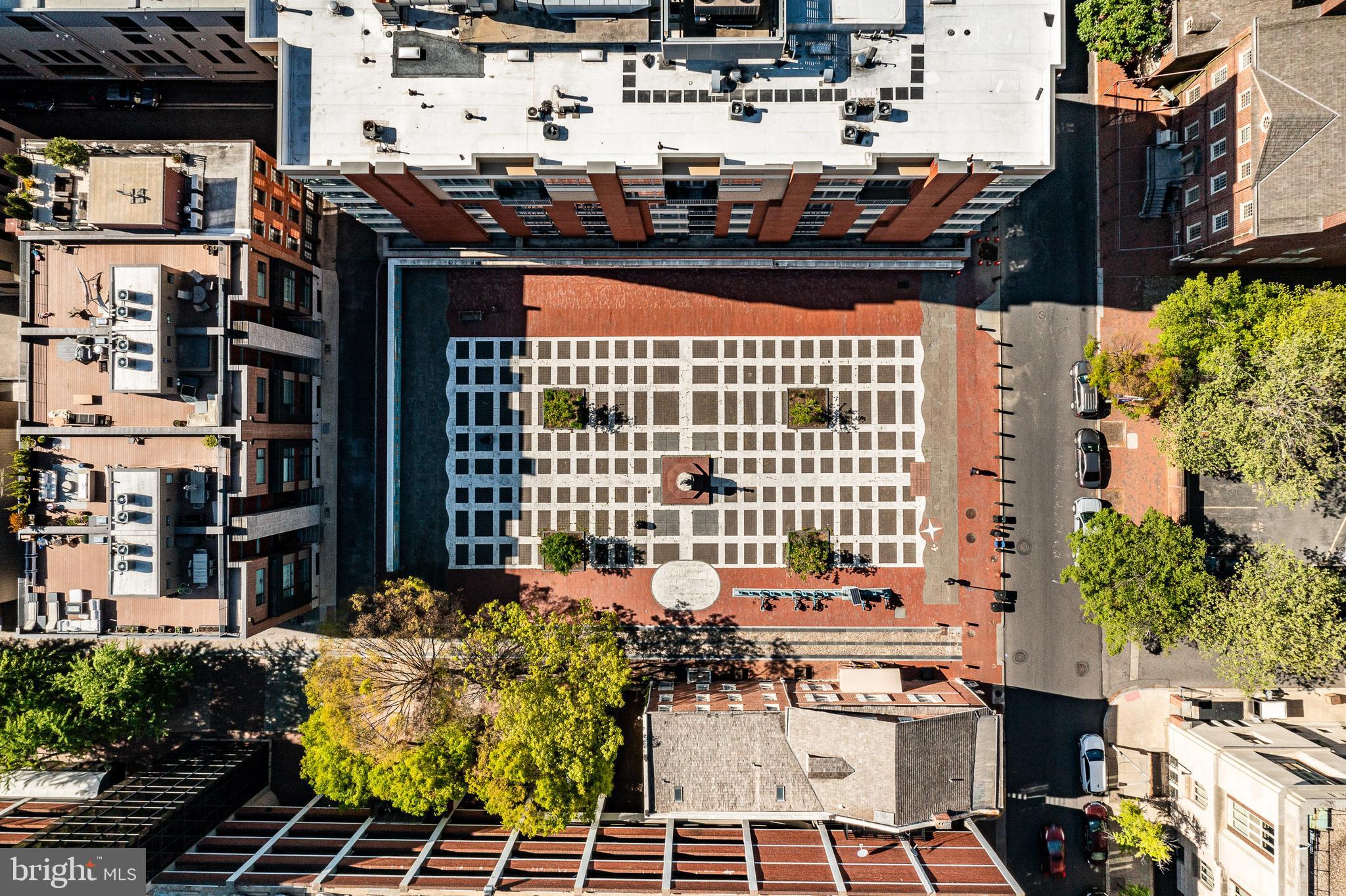 SOCIETY HILL - Residential