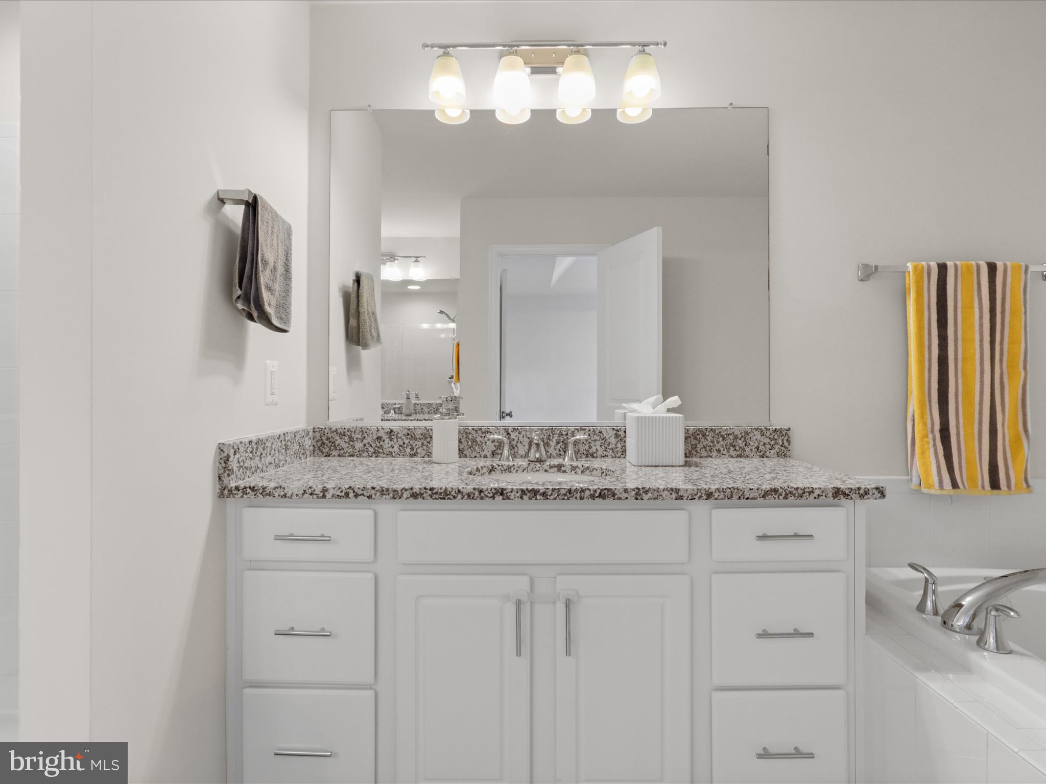 GLASCOCK FIELD AT STONE RIDGE - Residential Lease