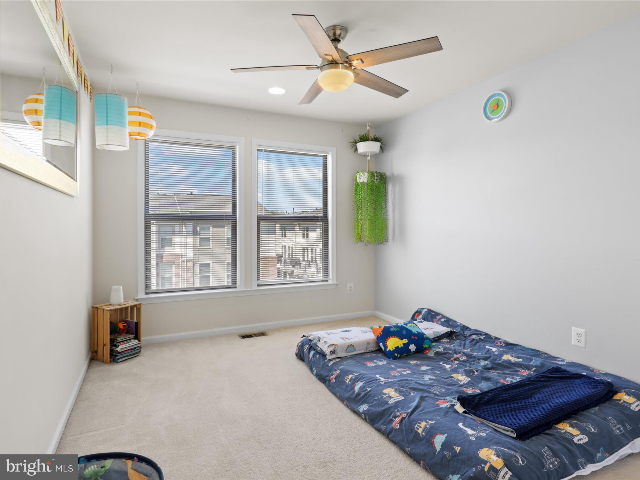 GLASCOCK FIELD AT STONE RIDGE - Residential Lease