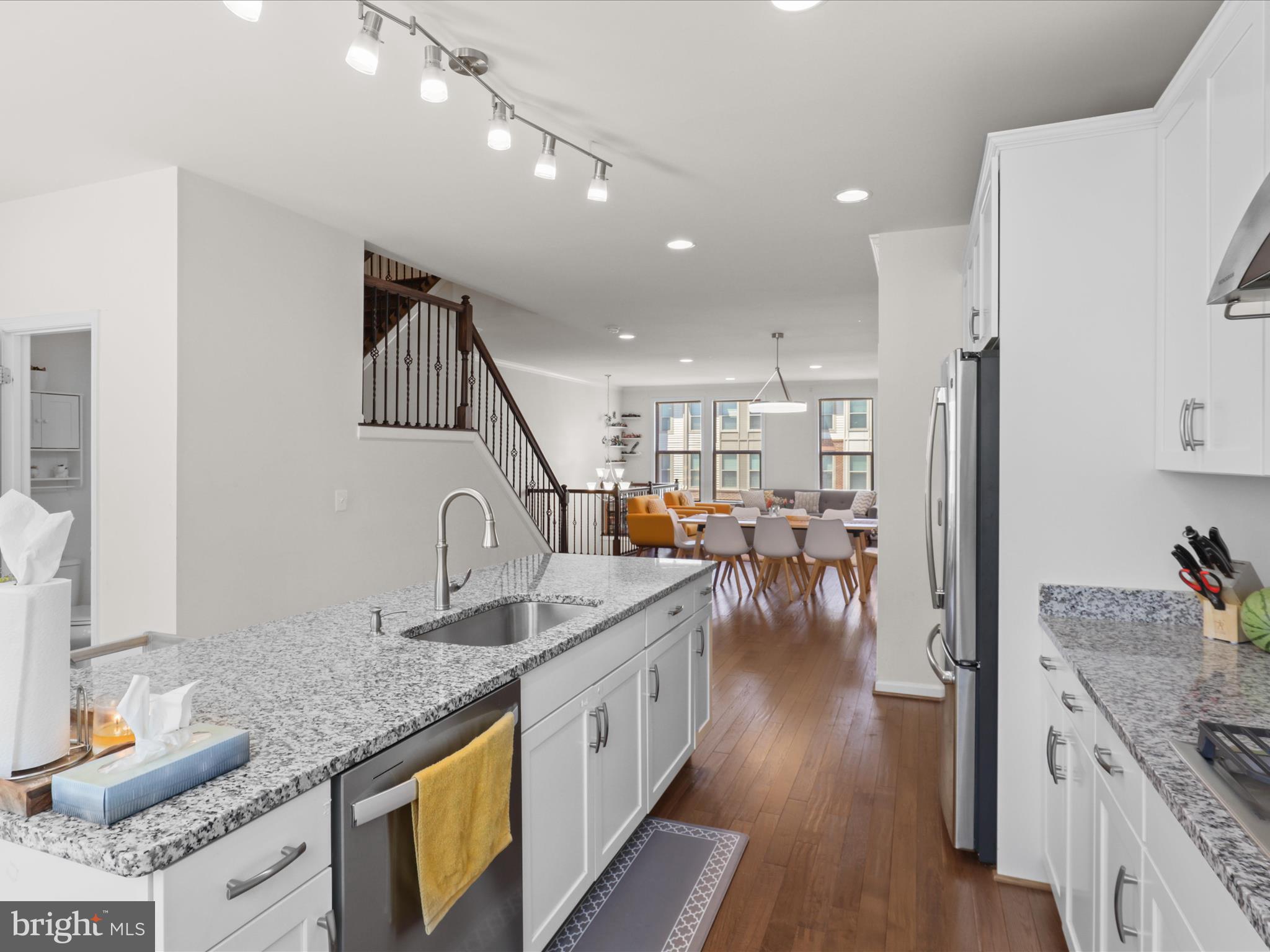 GLASCOCK FIELD AT STONE RIDGE - Residential Lease