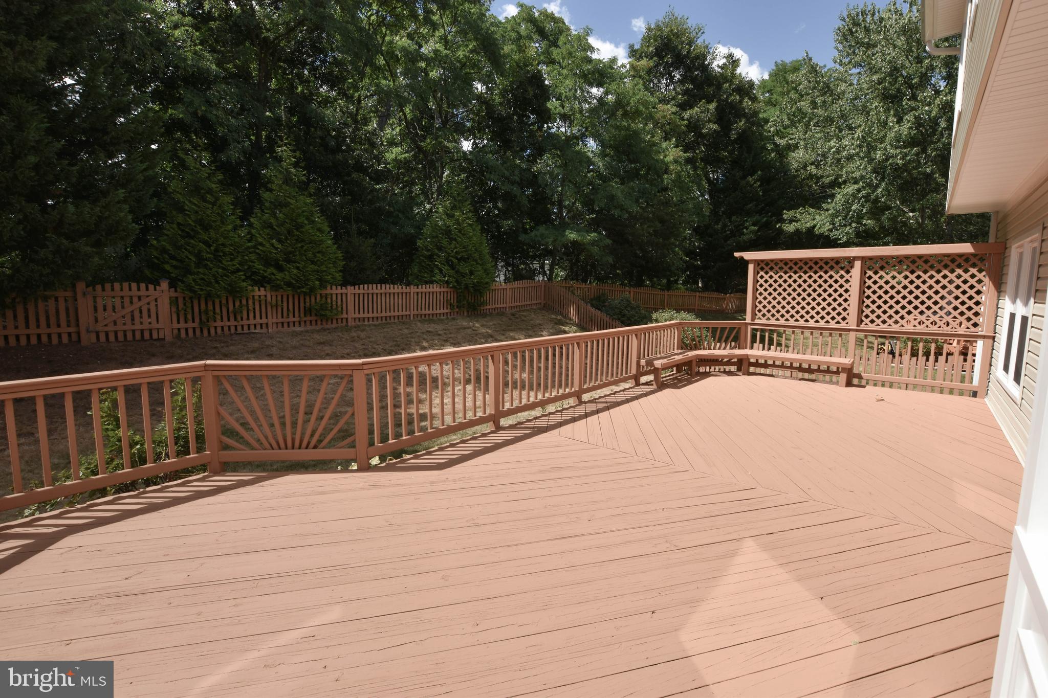 ASHBURN VILLAGE - Residential Lease