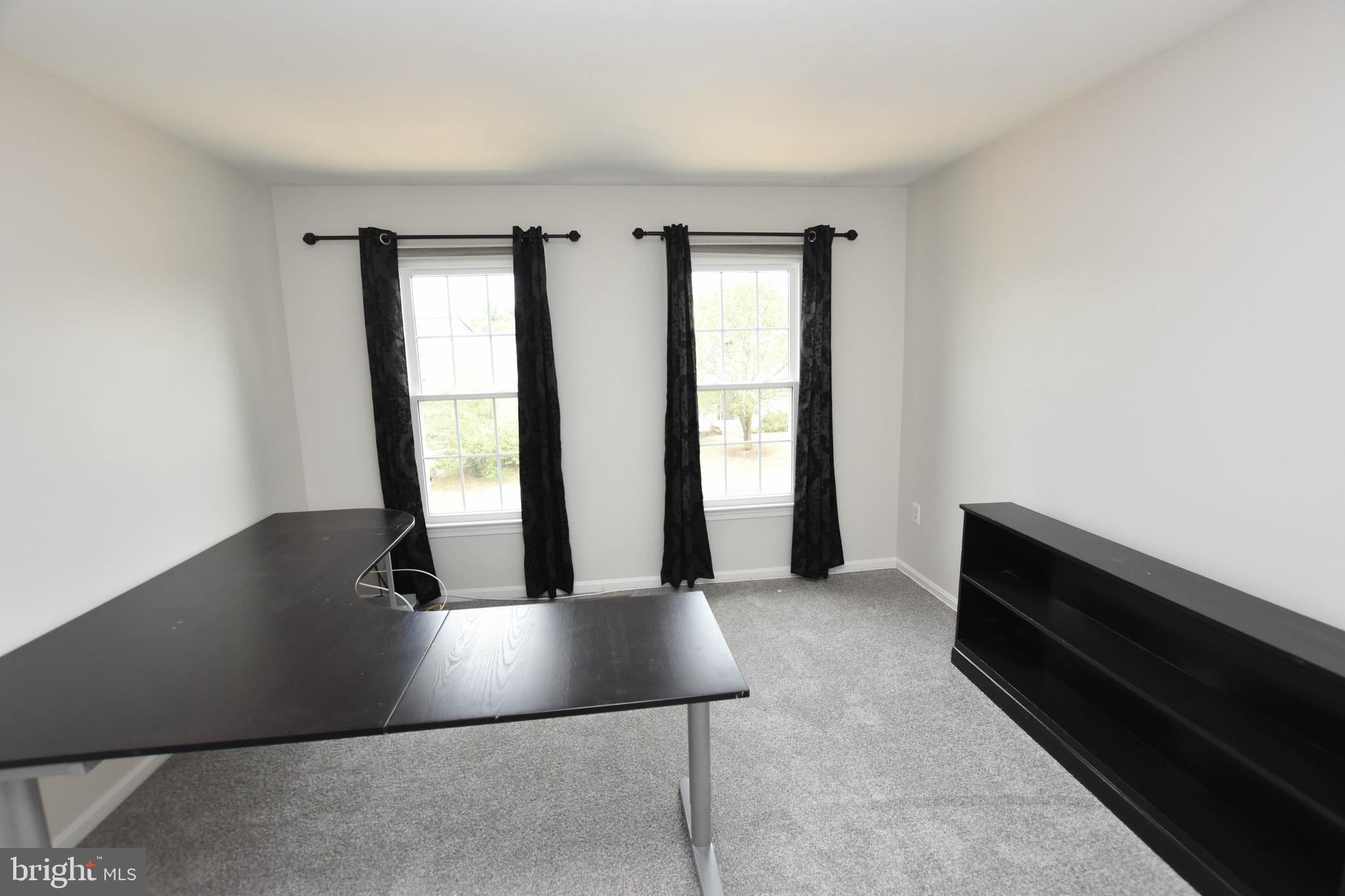 ASHBURN VILLAGE - Residential Lease