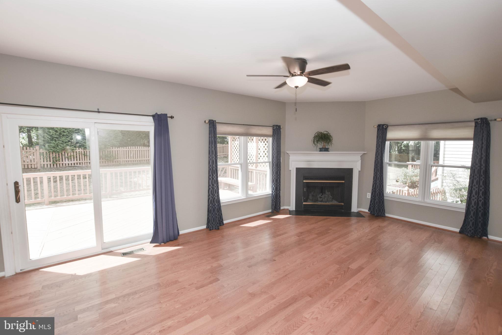 ASHBURN VILLAGE - Residential Lease