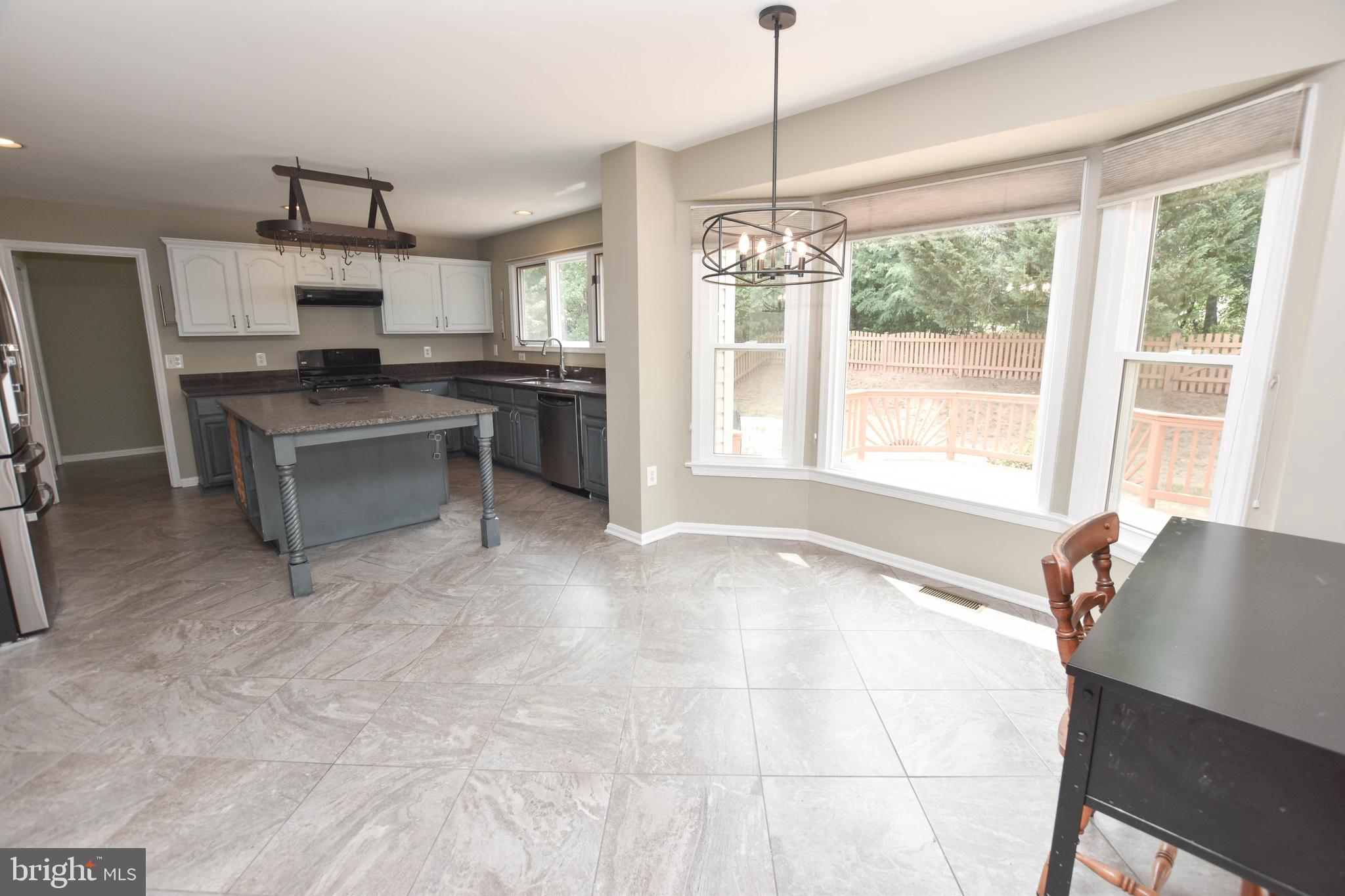 ASHBURN VILLAGE - Residential Lease