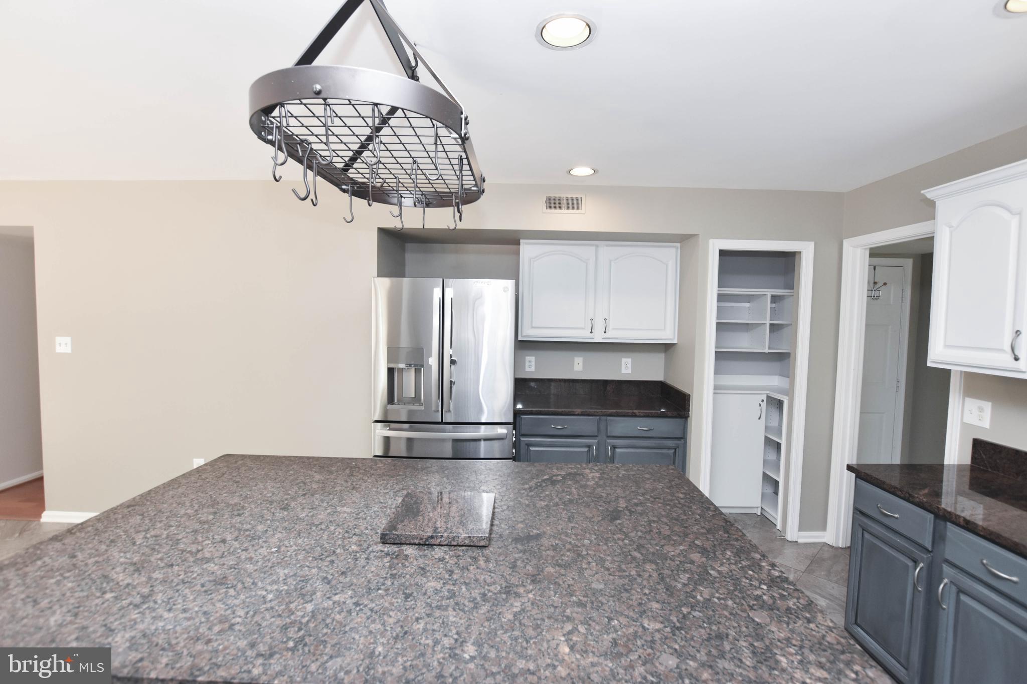 ASHBURN VILLAGE - Residential Lease