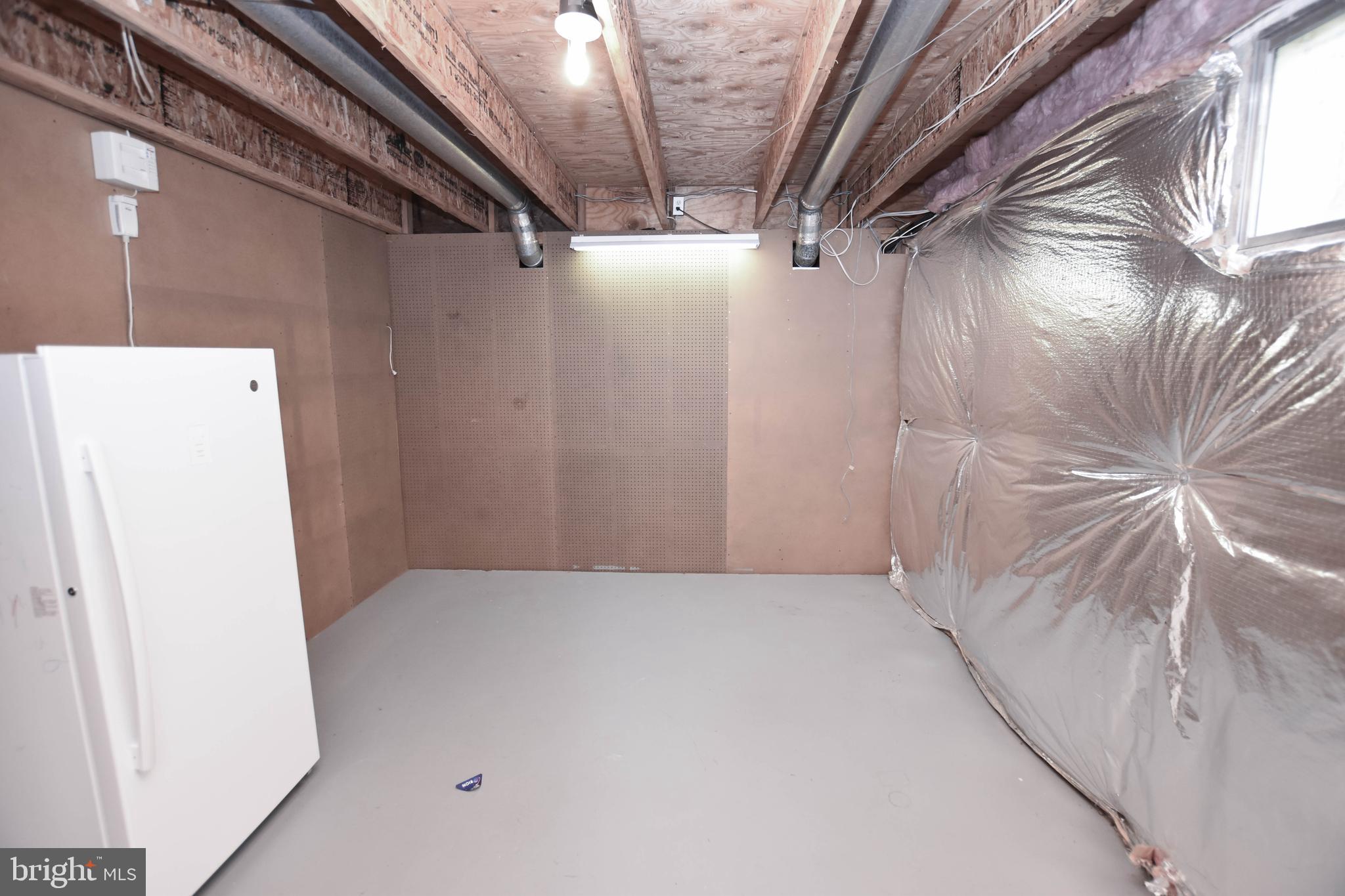 ASHBURN VILLAGE - Residential Lease