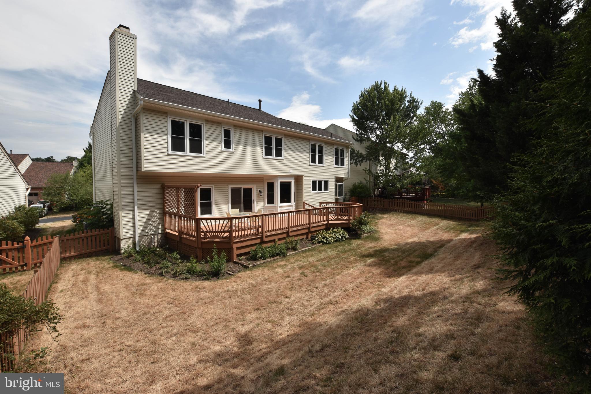 ASHBURN VILLAGE - Residential Lease