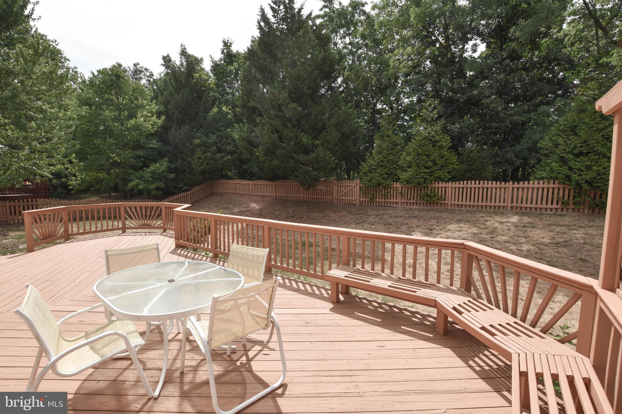 ASHBURN VILLAGE - Residential Lease