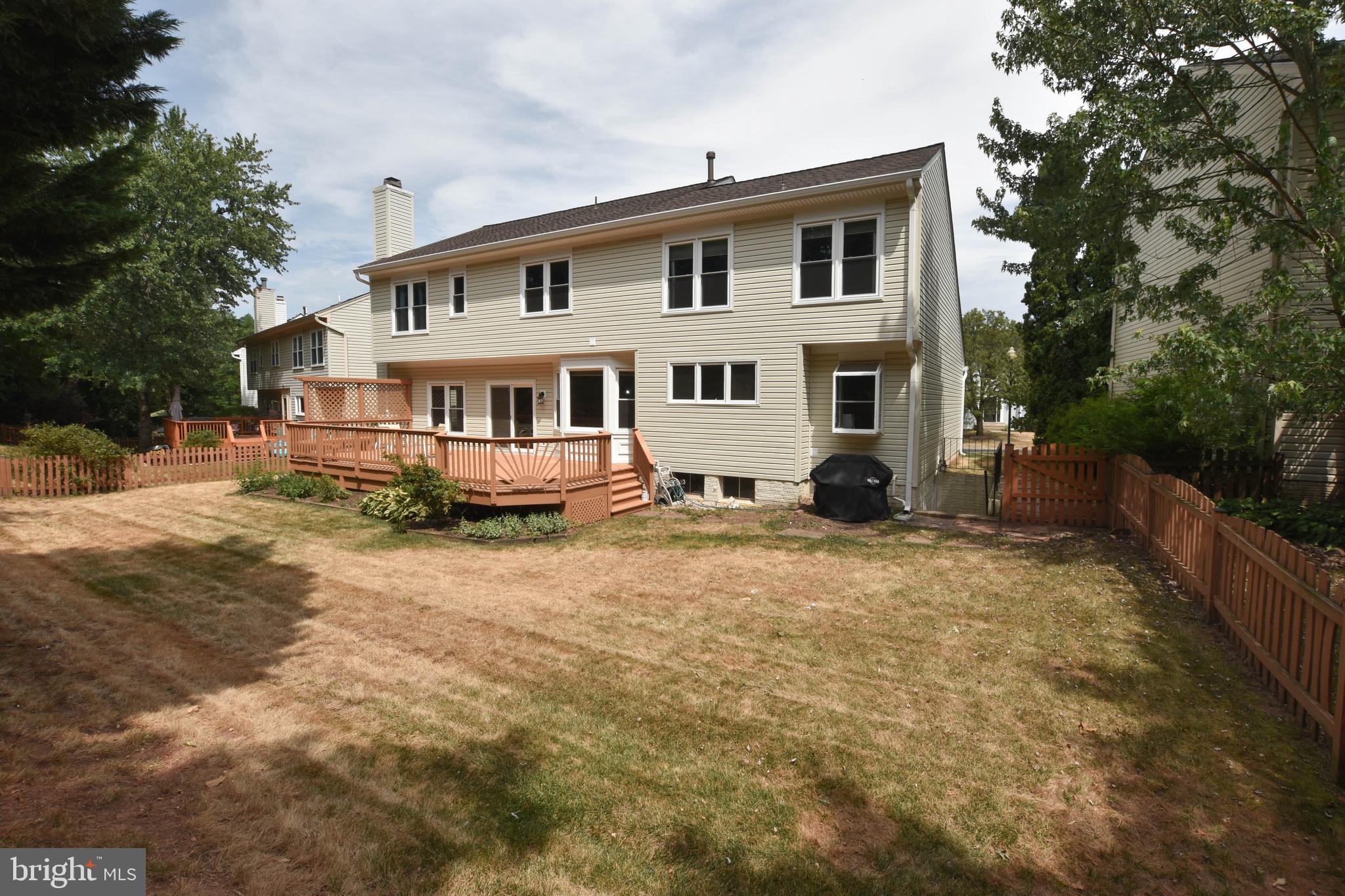 ASHBURN VILLAGE - Residential Lease