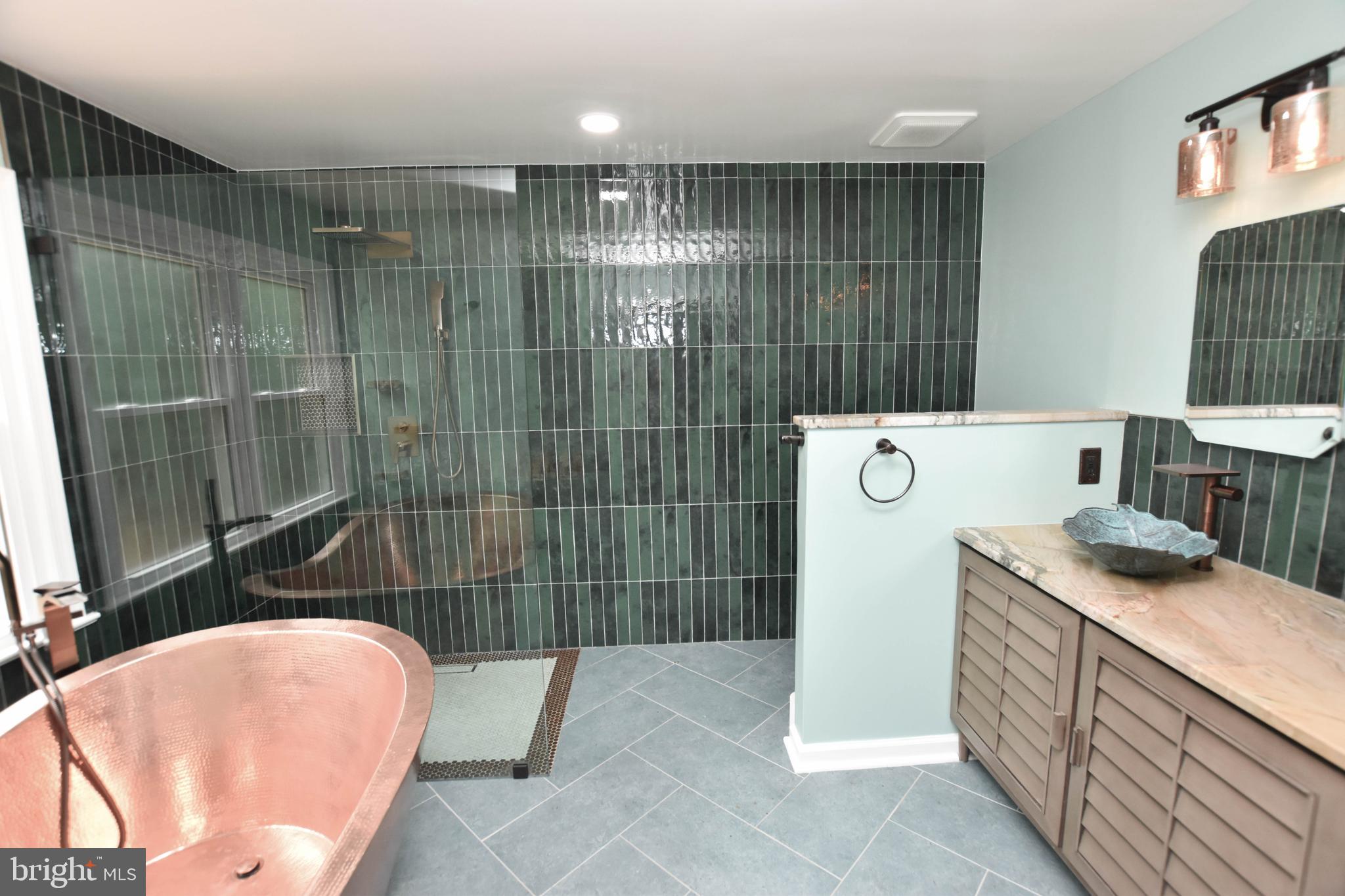 ASHBURN VILLAGE - Residential Lease