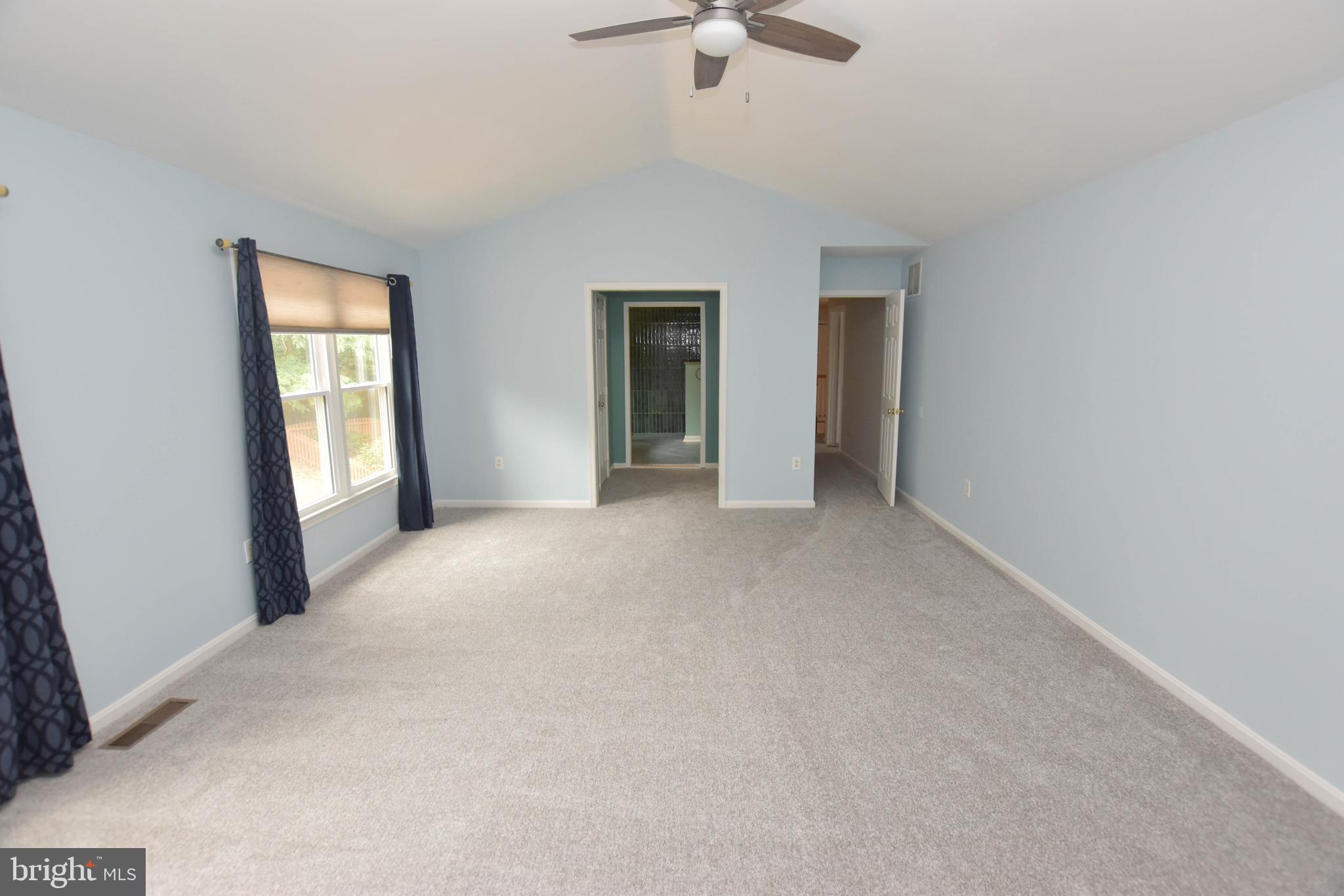 ASHBURN VILLAGE - Residential Lease