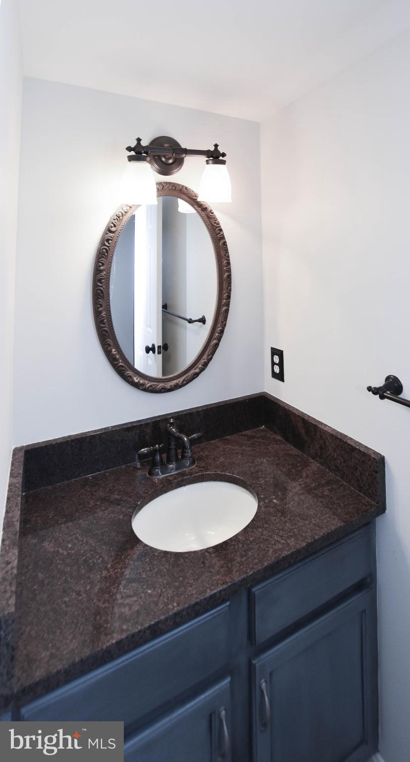 ASHBURN VILLAGE - Residential Lease