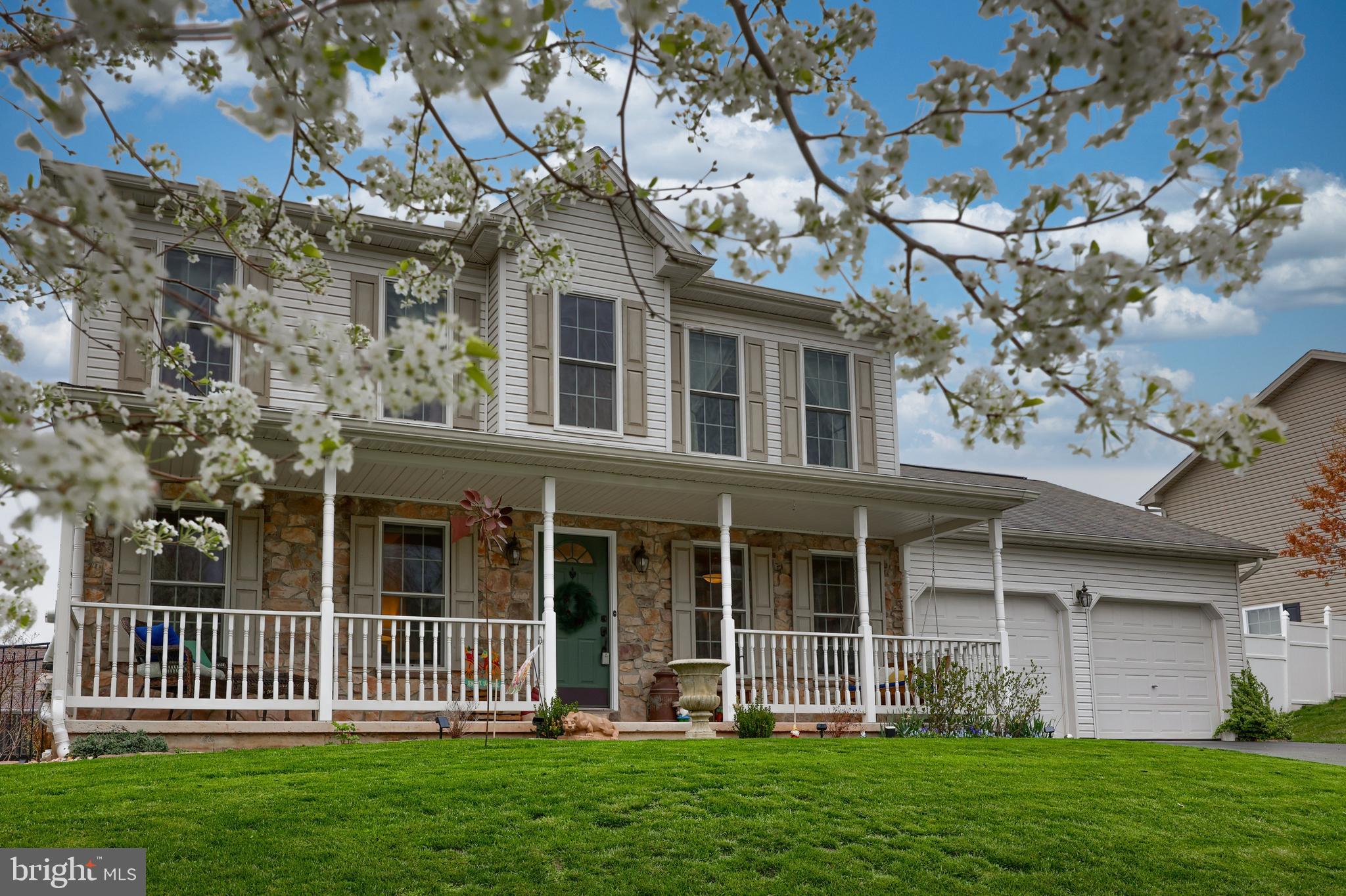 THE WOODS - Residential