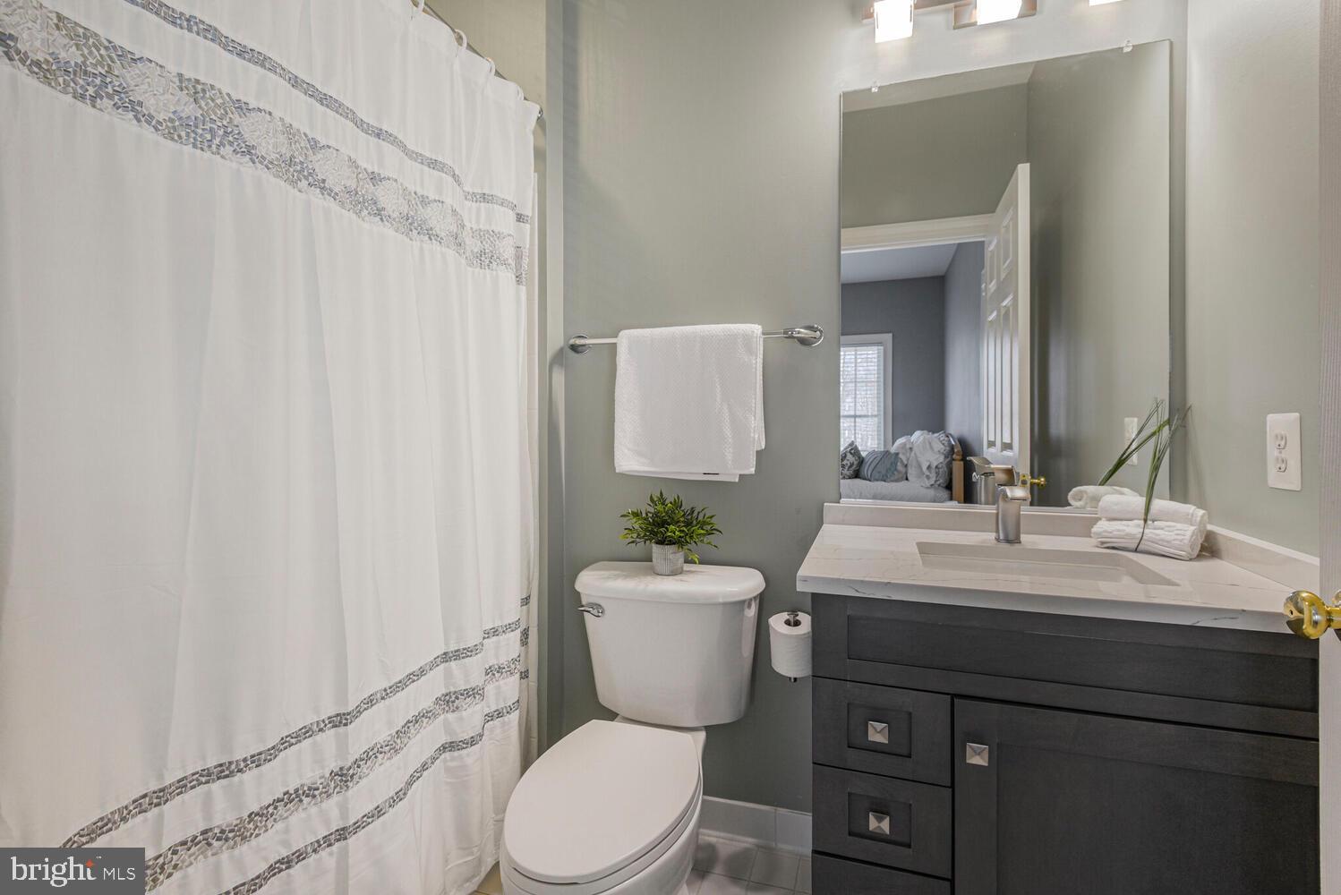 LAKELANDS - Residential