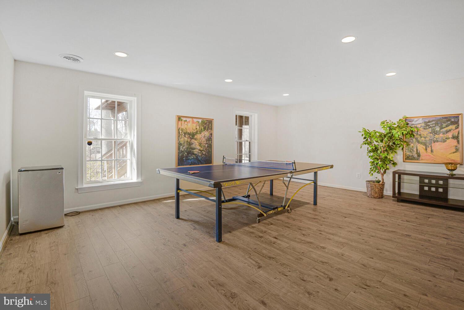 LAKELANDS - Residential