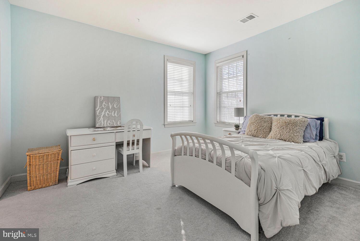 LAKELANDS - Residential