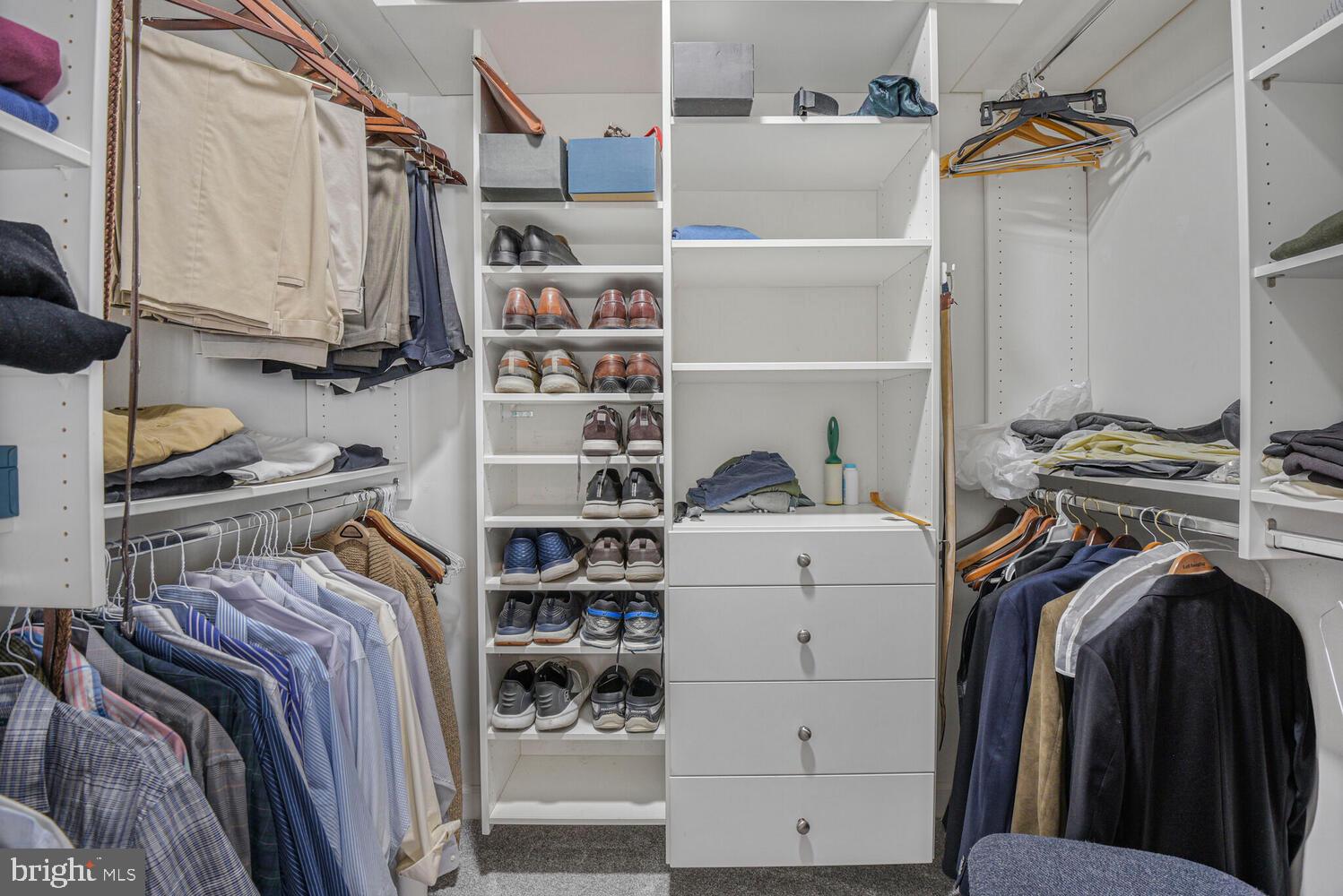 LAKELANDS - Residential