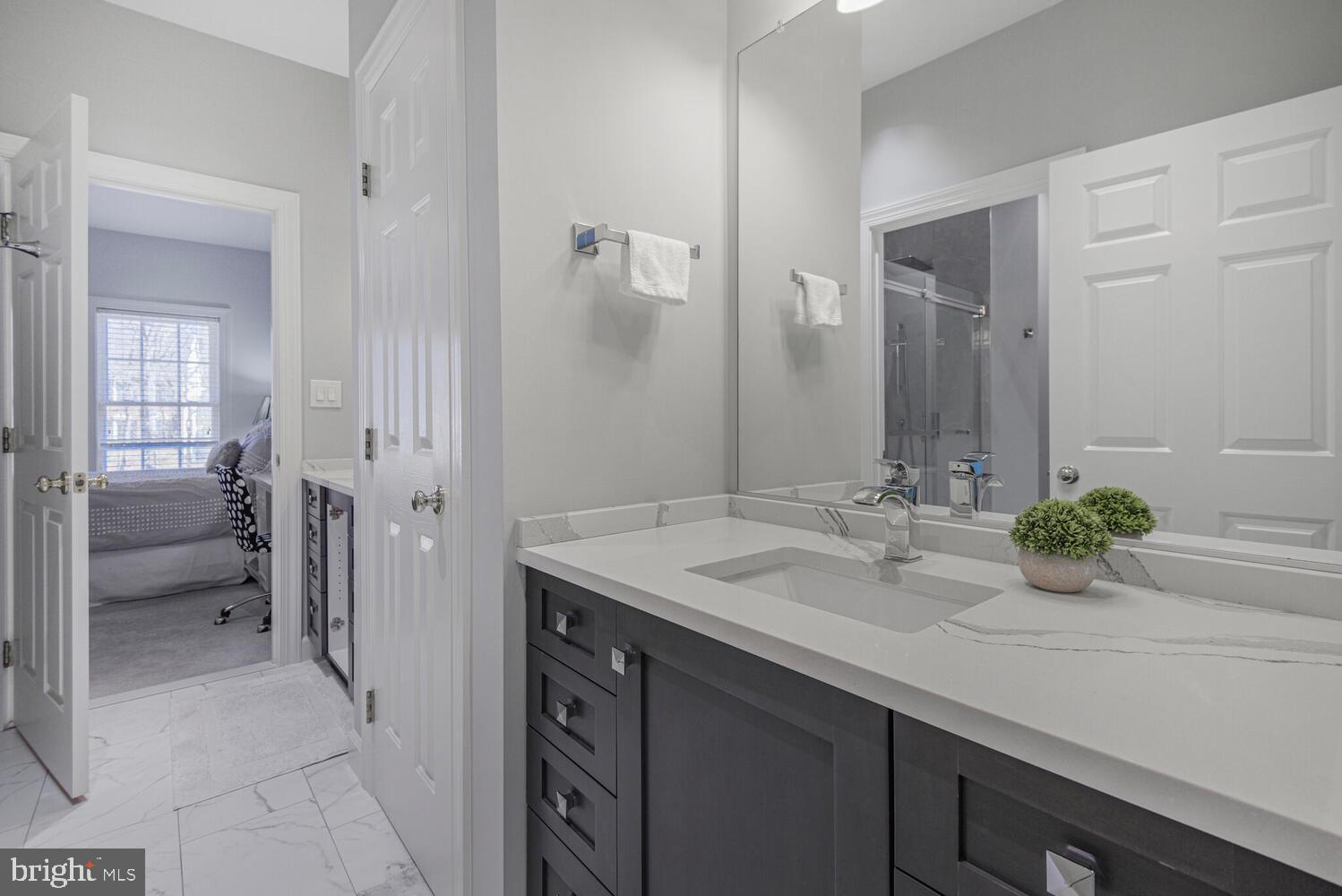 LAKELANDS - Residential