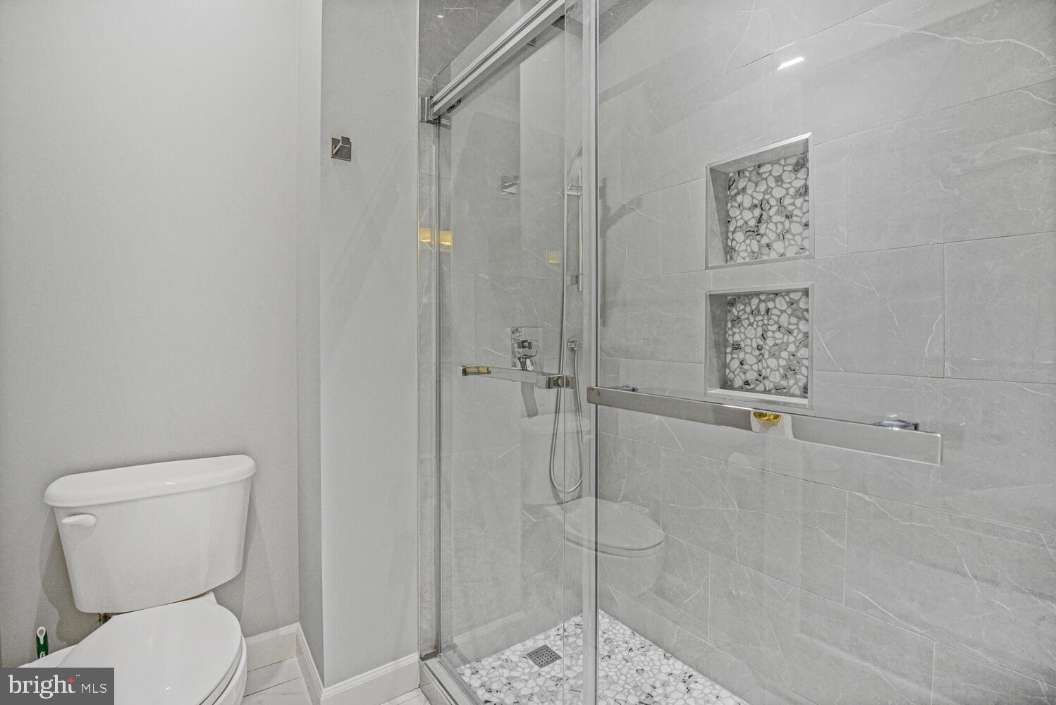 LAKELANDS - Residential