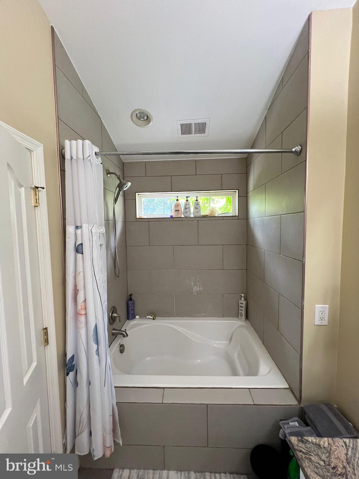 WILLOW BROOK - Residential